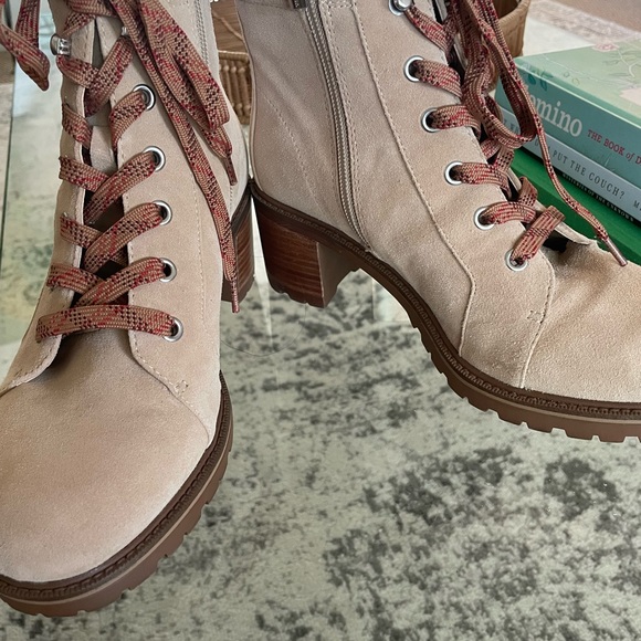 Vince Camuto Gaviana boots tan 7W - Picture 3 of 6